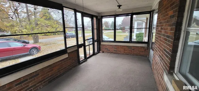 $129,900 | 672 Jefferson Street, Galesburg, IL 61401