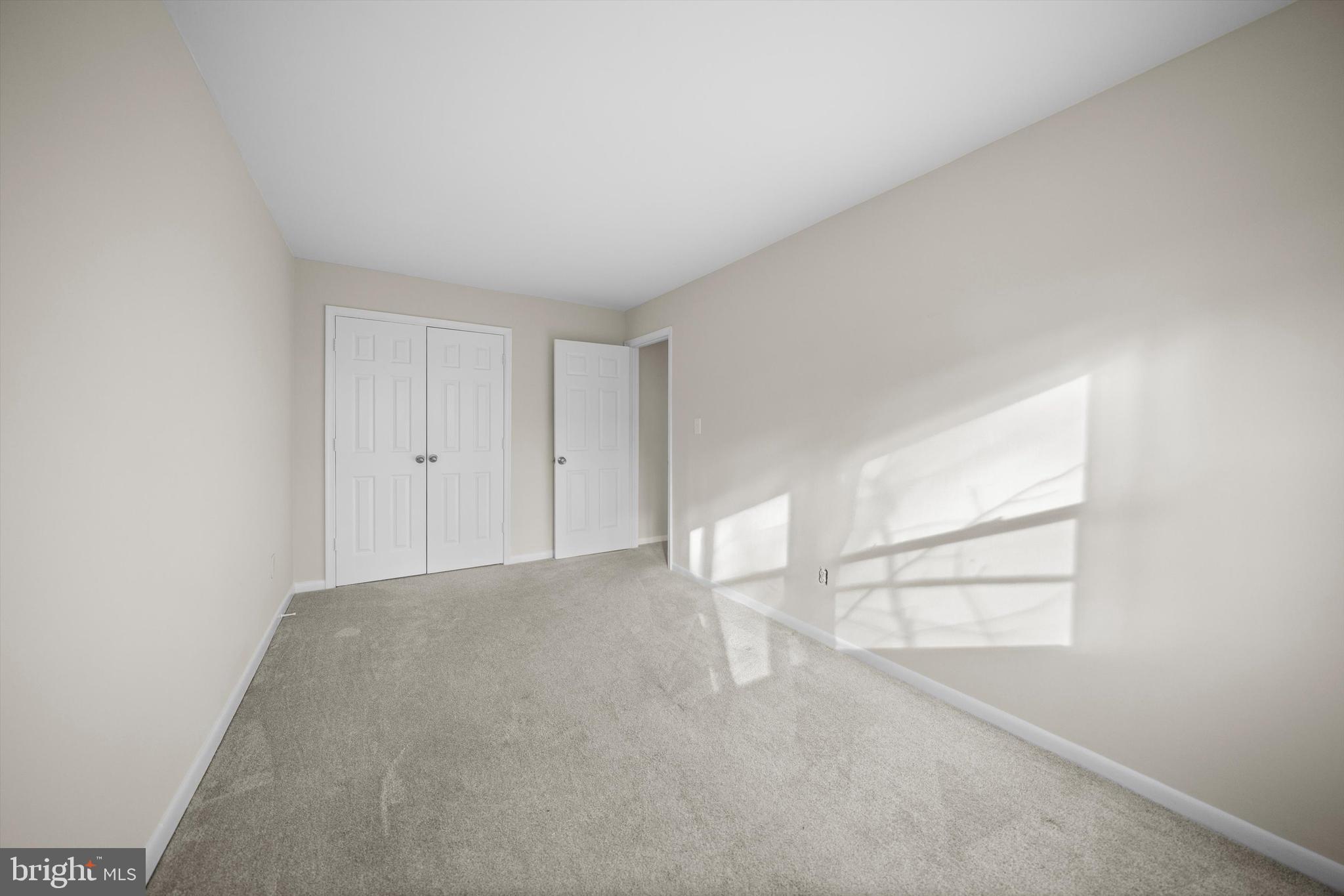 14640 Endsley Turn Woodbridge, VA 22193 - Photo 16 of 27 a view of empty room with window