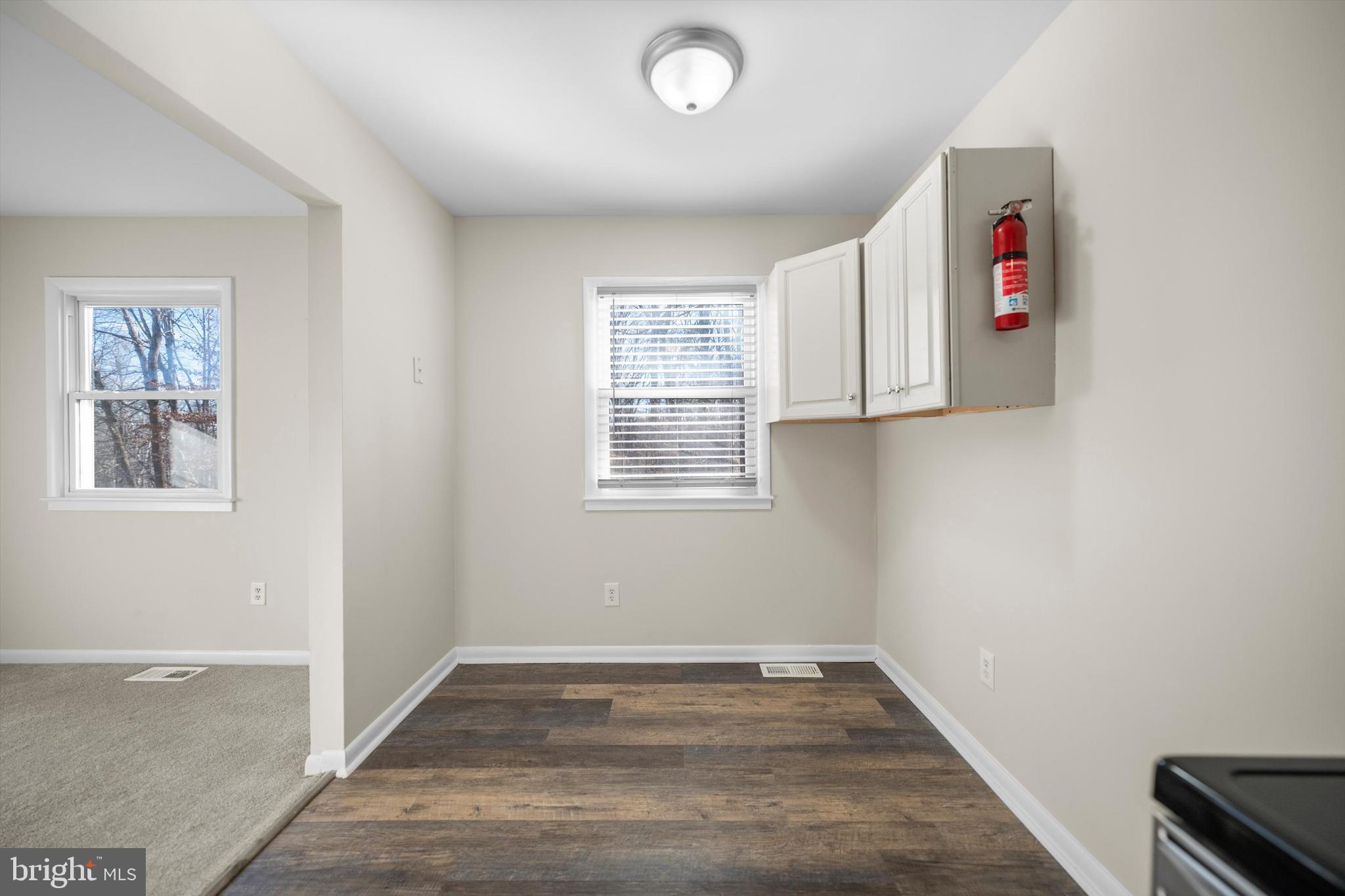 14640 Endsley Turn Woodbridge, VA 22193 - Photo 8 of 27 a view of an empty room and window