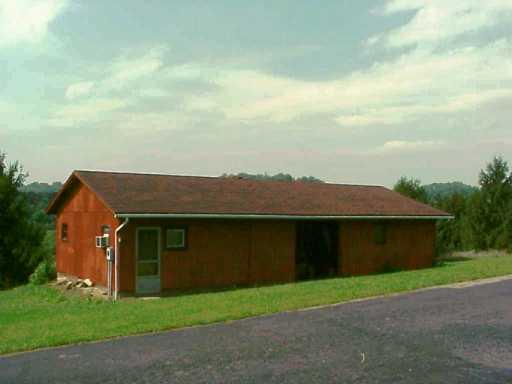 2787 South Bridge Road Washington, PA 15301 - Photo 5 of 6 Stable/Barn.