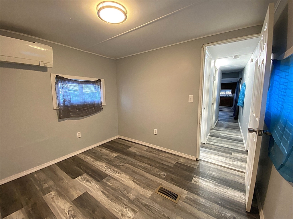 16 Pioneer Way Springfield, MA 01119 - Photo 9 of 10