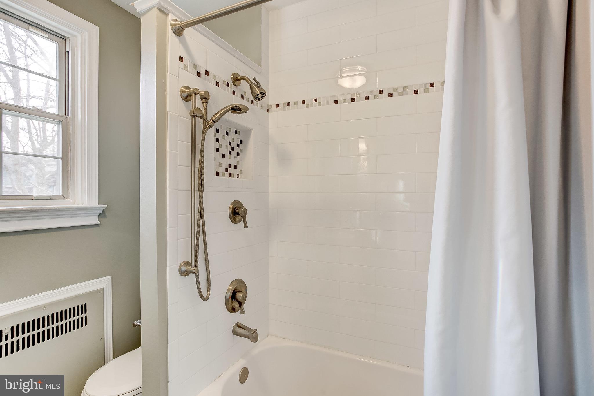 328 Murdock Road Baltimore, MD 21212 - Photo 25 of 49 2nd Floor Bathroom, recently-redone -- High End