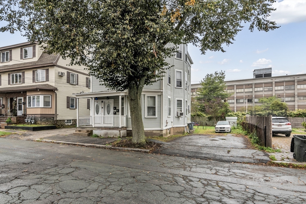 20 Ropes Street Beverly, MA 01915 - Photo 3 of 30 Gallery Image 3