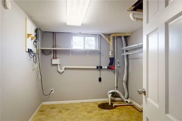 $275,000 | 202 17th Avenue South, Greenwood, MO 64034