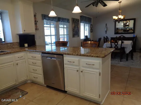 $2,950 | 43043 Flag Street, Lancaster, CA 93536