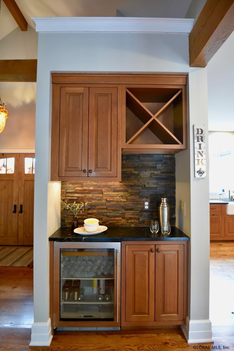 862-868 Pearse Road Schenectady, NY 12309 - Photo 17 of 72 Gallery Image 17