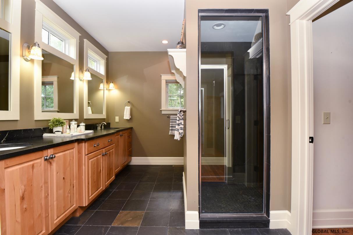 862-868 Pearse Road Schenectady, NY 12309 - Photo 23 of 72 Gallery Image 23