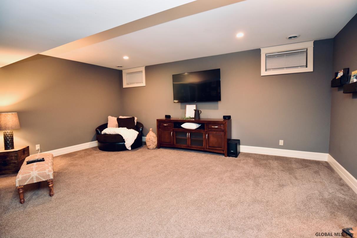 862-868 Pearse Road Schenectady, NY 12309 - Photo 50 of 72 Gallery Image 50