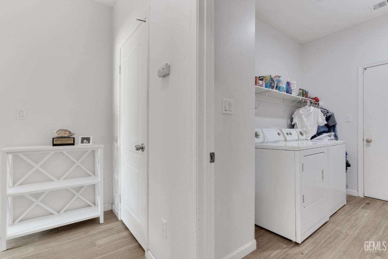 Undisclosed Address Bakersfield, CA 93312 - Photo 34 of 45 a view of bathroom