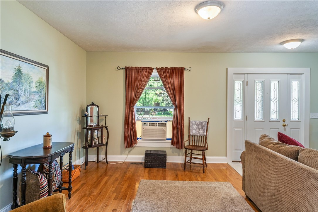 1370 Lake Road North Hamlin, NY 14464 - Photo 14 of 50