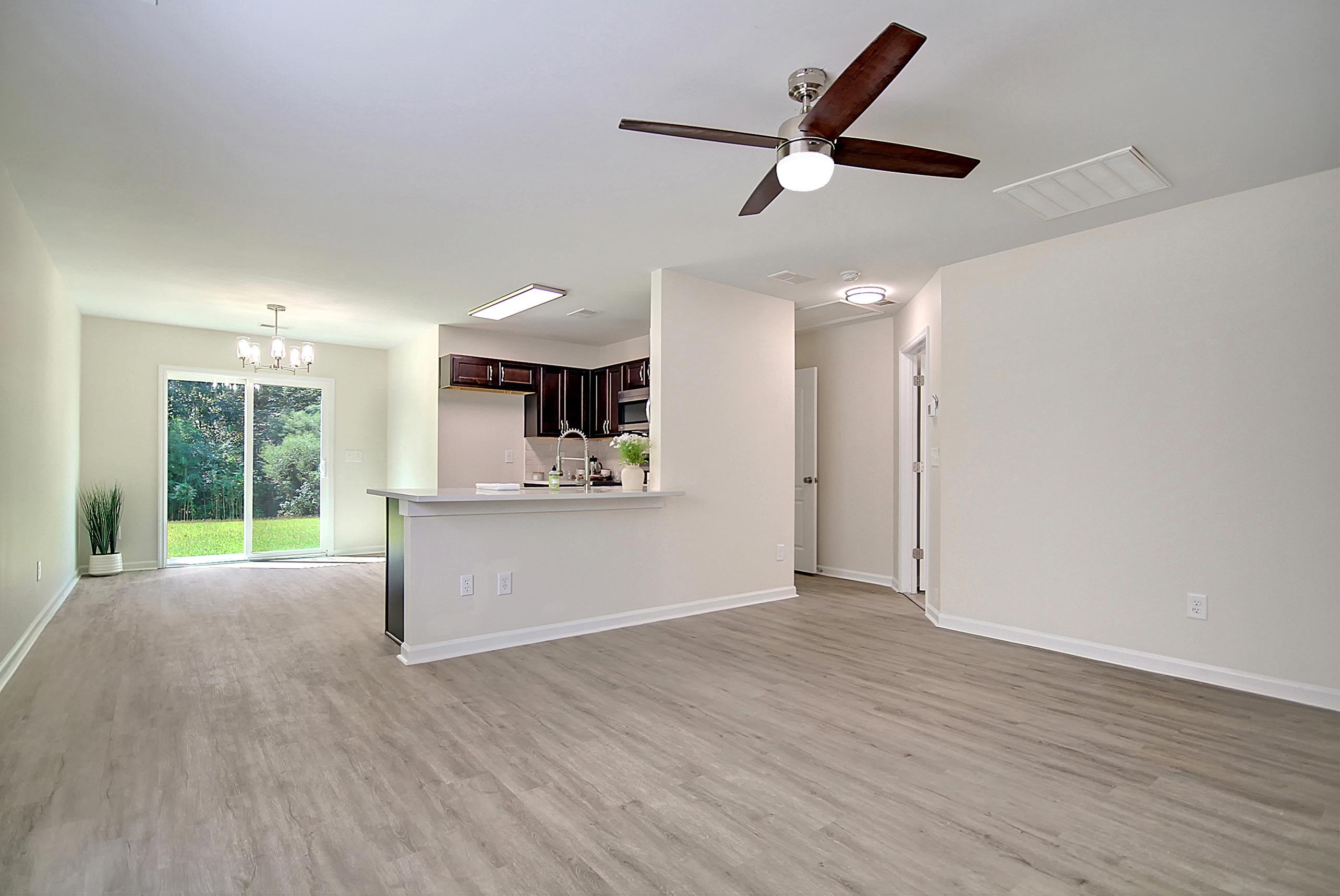 130 Brittondale Road Summerville, SC 29485 - Photo 9 of 26 CREM_130 Brittondale_021