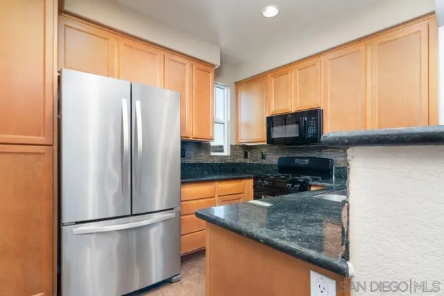 $450,000 | 41543 King Palm Avenue, Unit 5, Murrieta, CA 92562