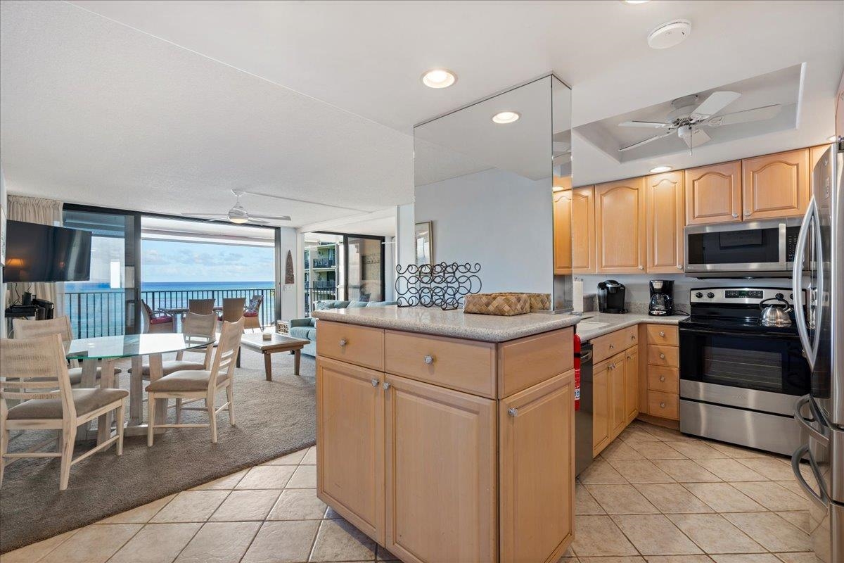 4401 Lower Honoapiilani Road, Unit B503 Lahaina, HI 96761 - Photo 8 of 29