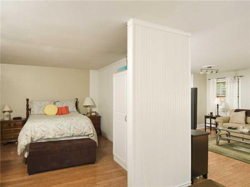 317 Foreside Road Falmouth, ME 04105 - Photo 11 of 17 Bedroom.