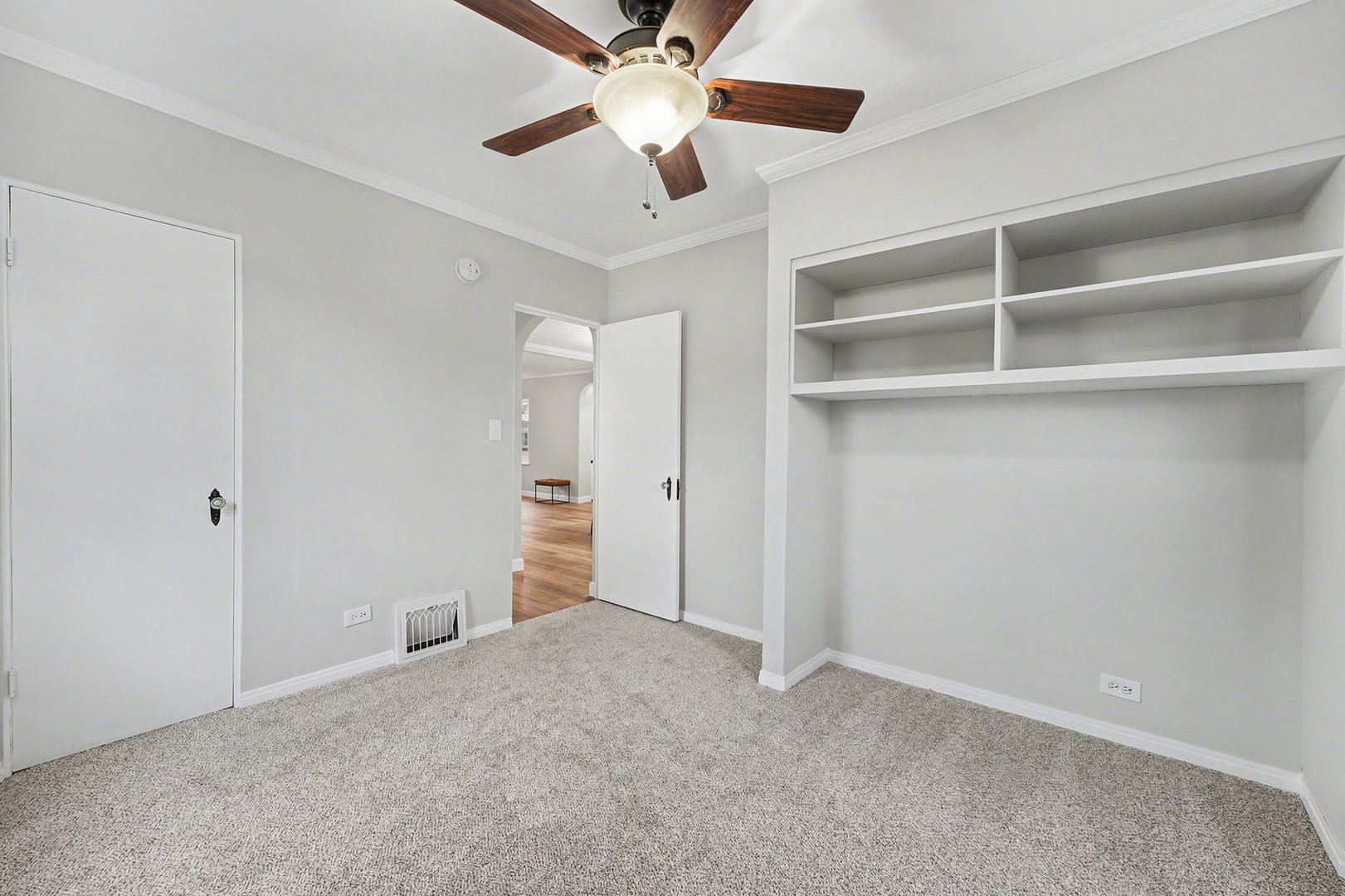 3634 178th Street Lansing, IL 60438 - Photo 13 of 28 a view of an empty room