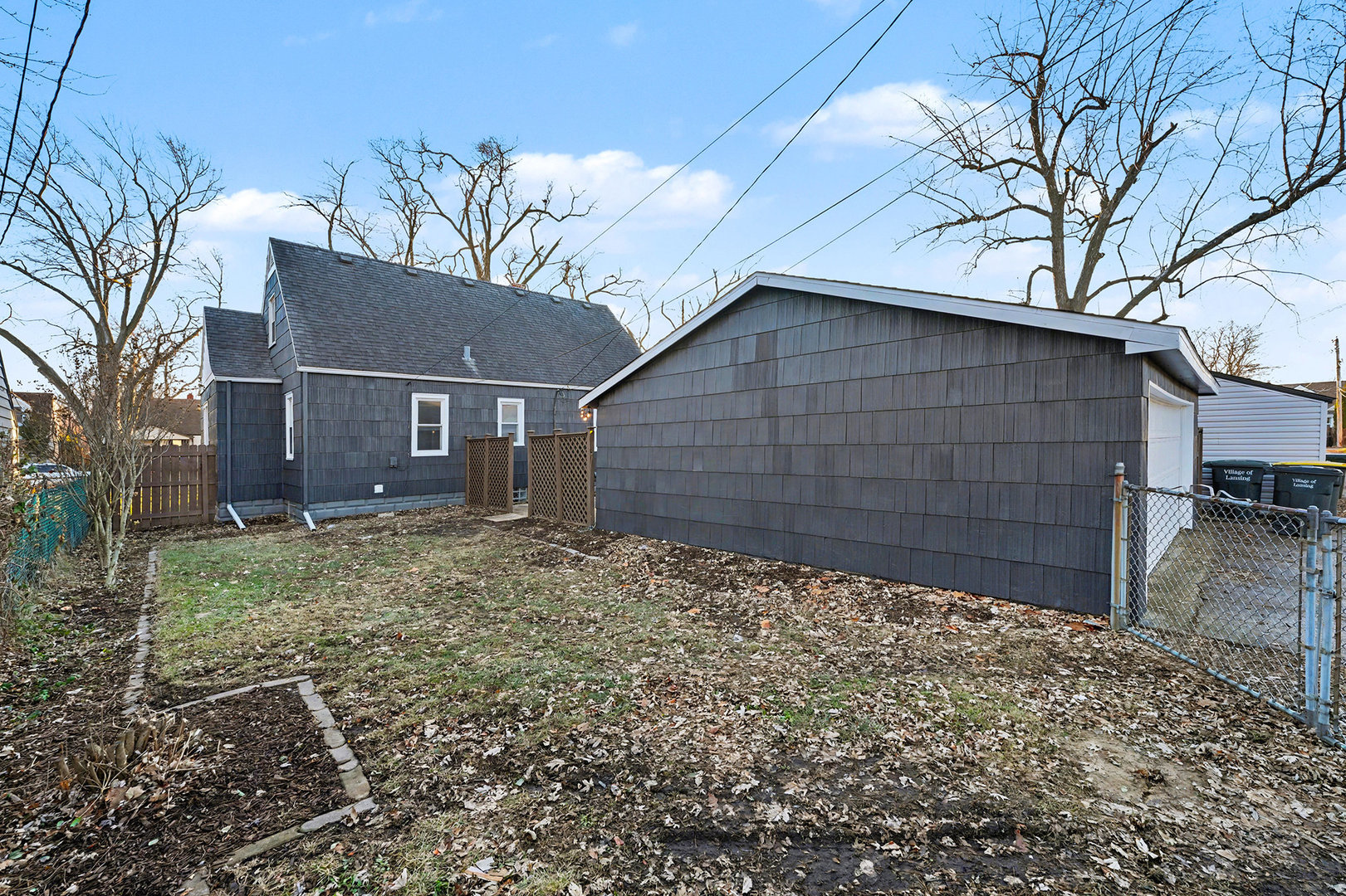 3634 178th Street Lansing, IL 60438 - Photo 25 of 28 a backyard of a house