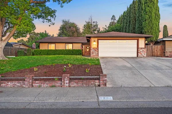 $559,999 | 7200 Spicer Drive, Citrus Heights, CA 95621