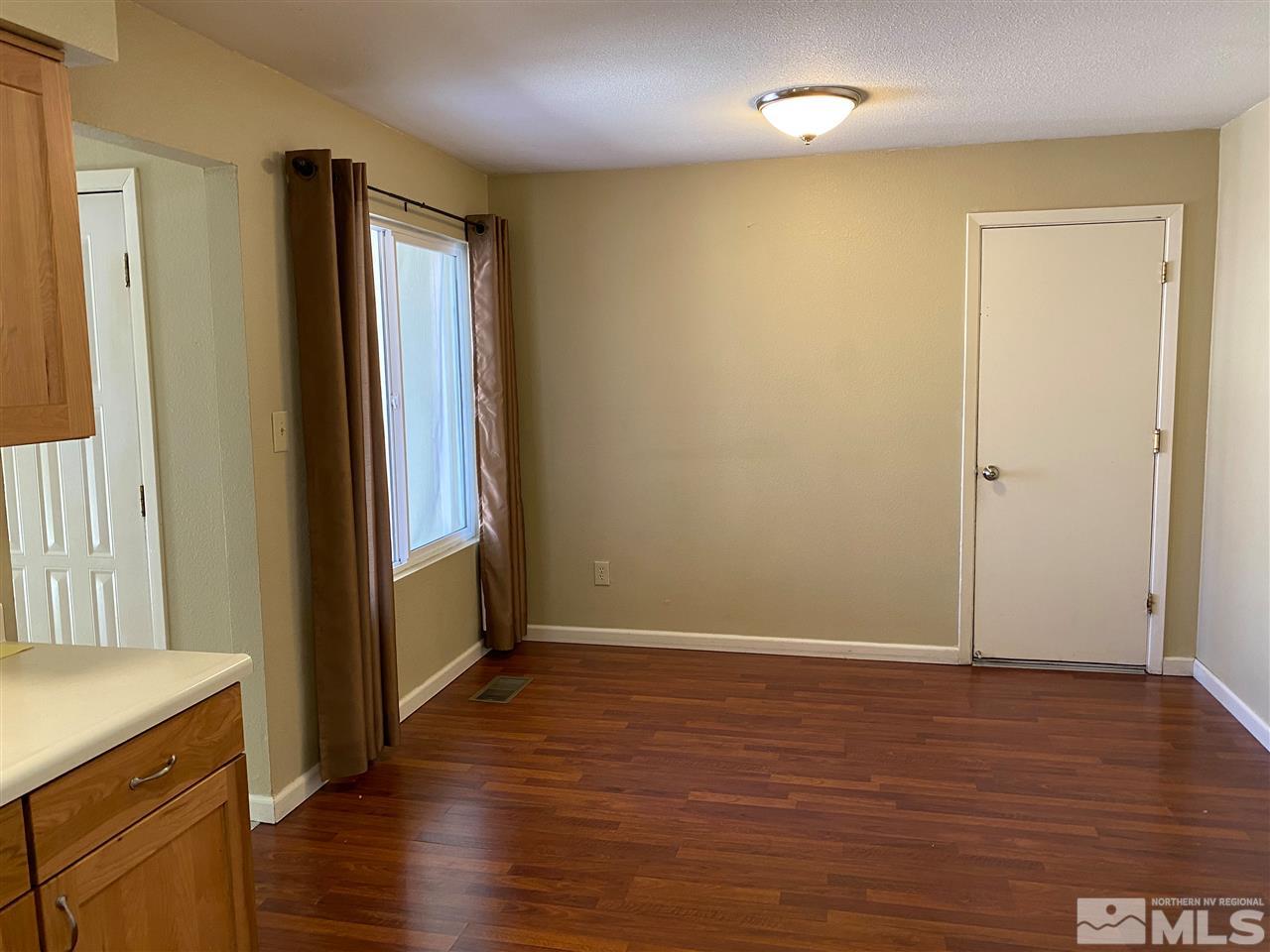 6465 Lotus Street Reno, NV 89506 - Photo 10 of 19 Photo 10