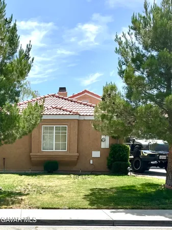 $3,000 | 37540 Calle Mazatlan, Palmdale, CA 93552
