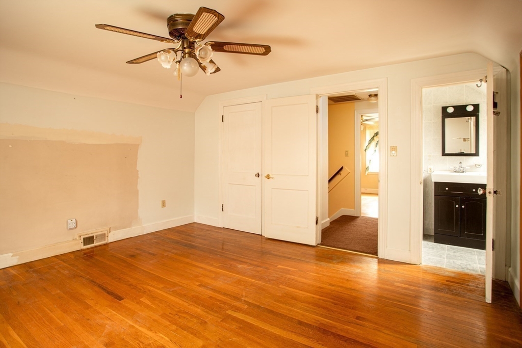 309 Lawton Street Fall River, MA 02721 - Photo 20 of 33 Gallery Image 20