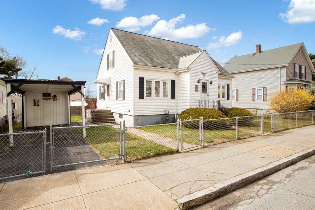 309 Lawton Street Fall River, MA 02721 - Photo 2 of 33 Gallery Image 2
