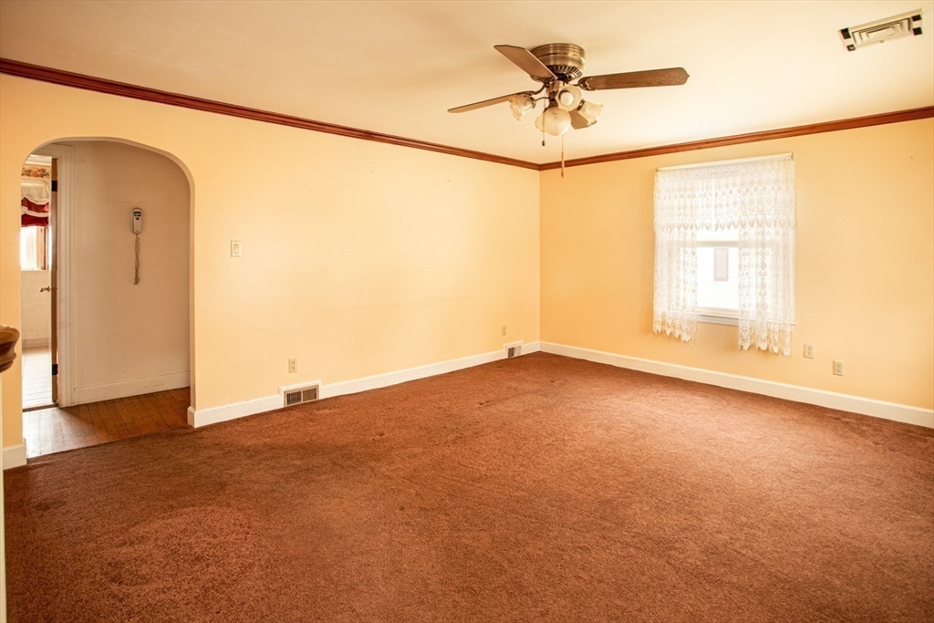 309 Lawton Street Fall River, MA 02721 - Photo 6 of 33 Gallery Image 6