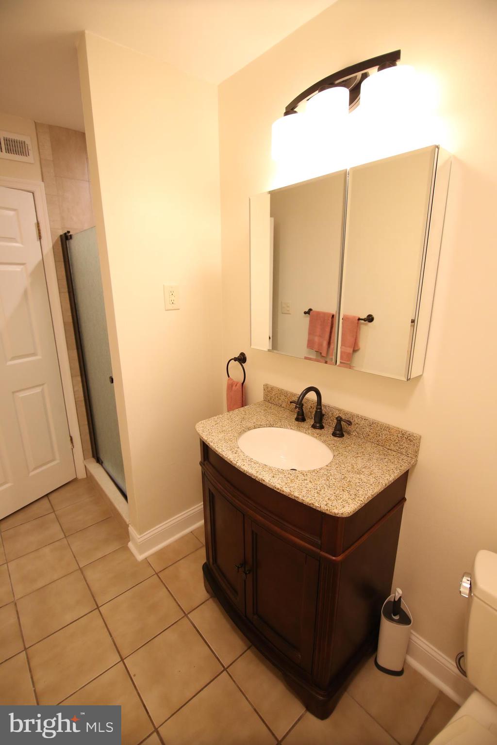18 Fallenrock Road Levittown, PA 19056 - Photo 15 of 29 Master Bath