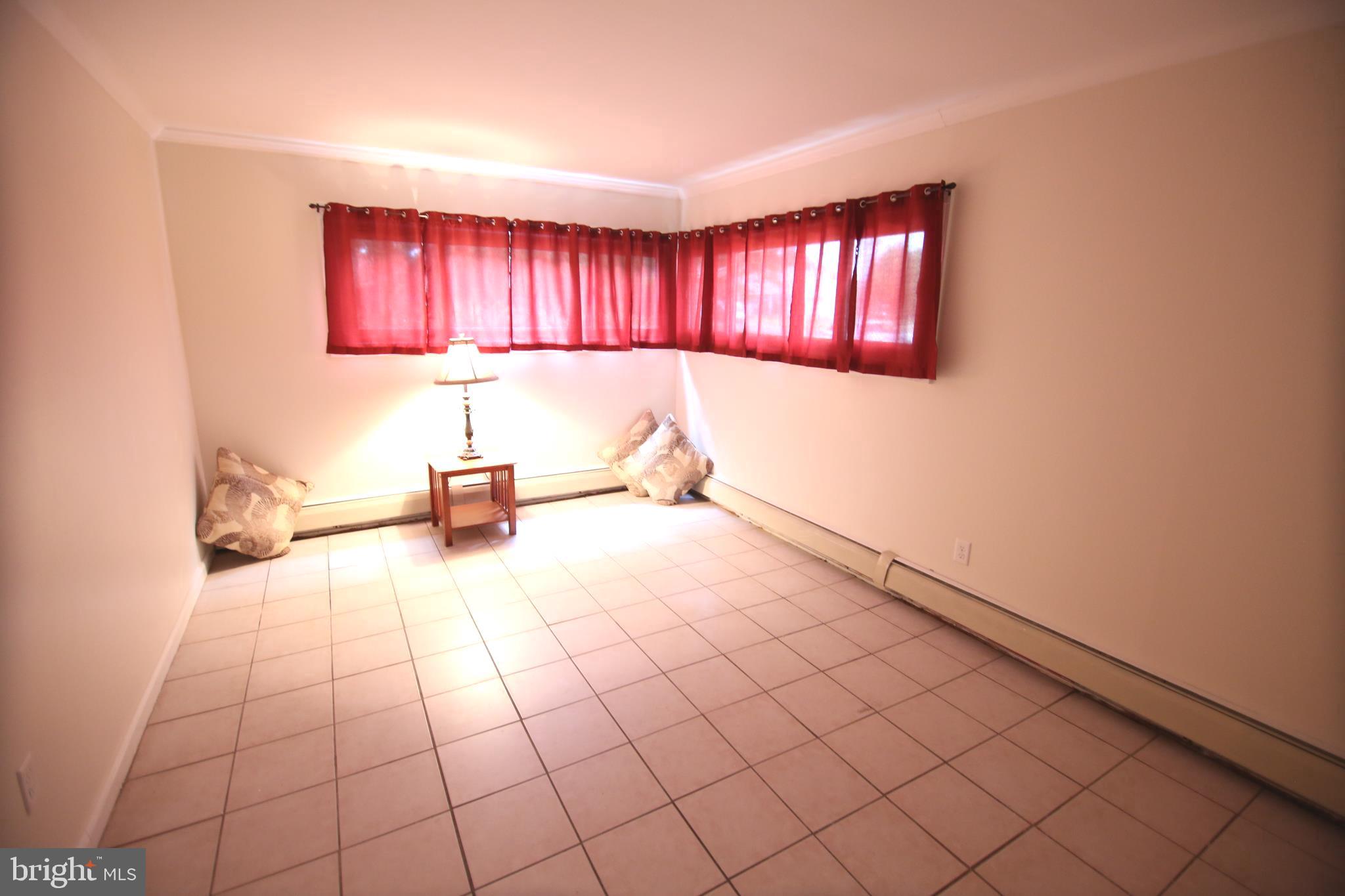 18 Fallenrock Road Levittown, PA 19056 - Photo 18 of 29