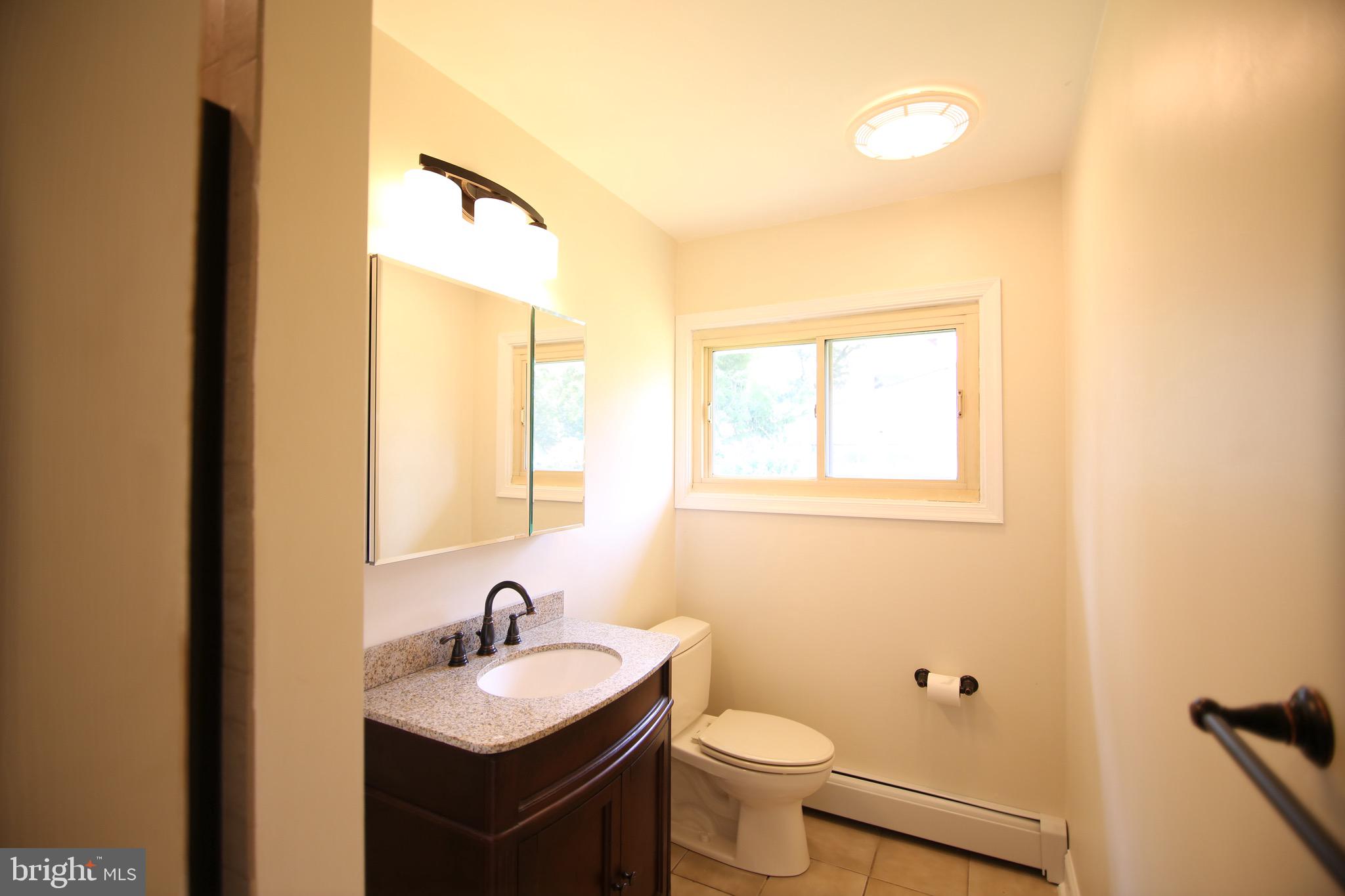 18 Fallenrock Road Levittown, PA 19056 - Photo 23 of 29