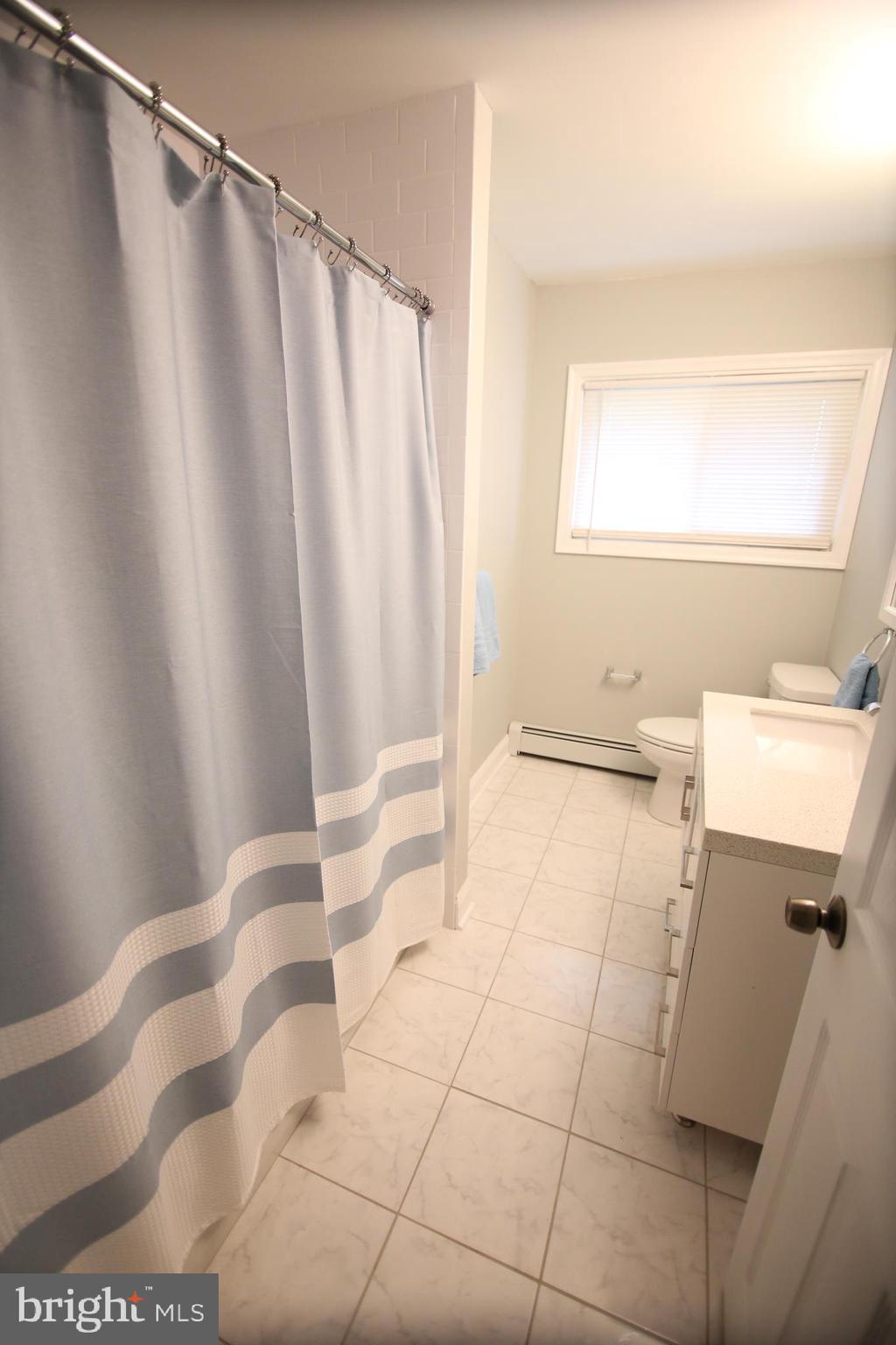 18 Fallenrock Road Levittown, PA 19056 - Photo 26 of 29