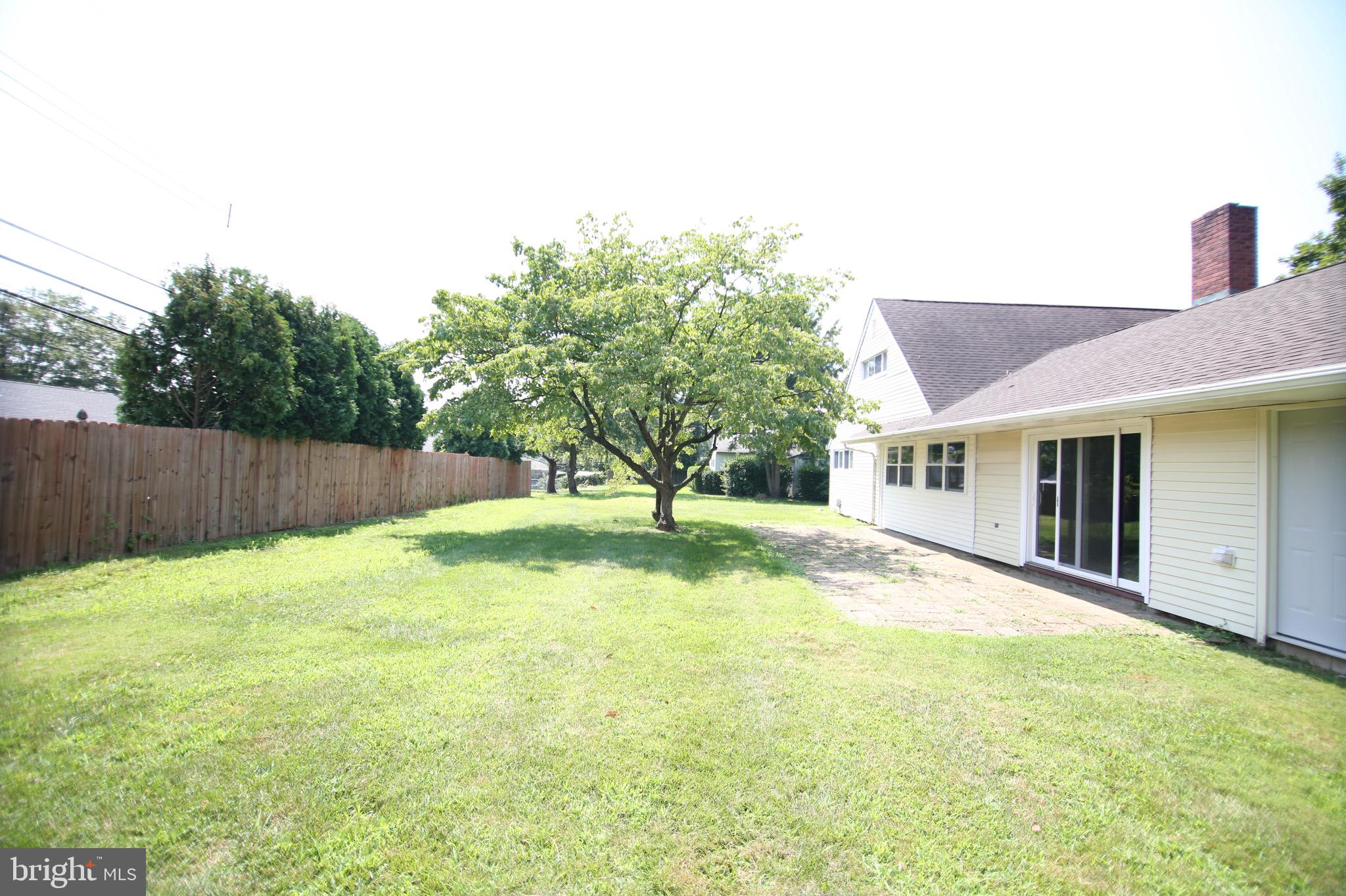 18 Fallenrock Road Levittown, PA 19056 - Photo 28 of 29