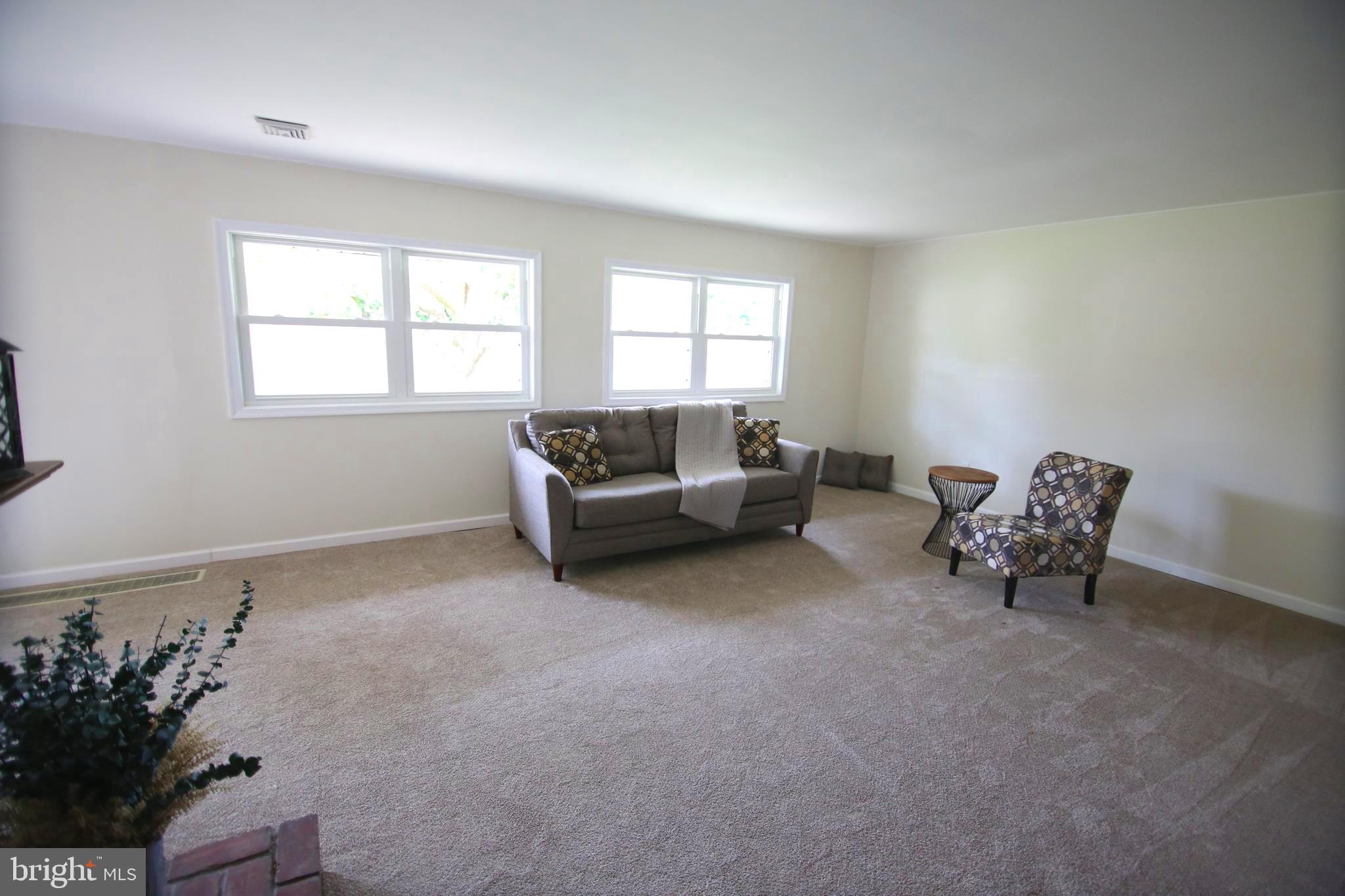 18 Fallenrock Road Levittown, PA 19056 - Photo 10 of 29