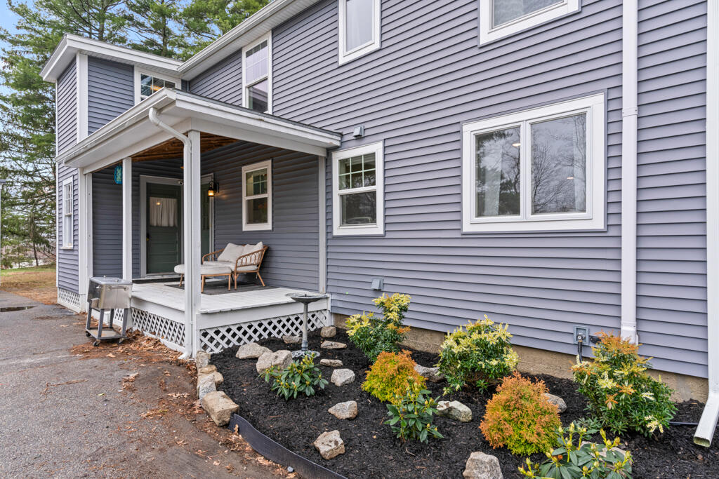 15 Cole Road Biddeford, ME 04005 - Photo 2 of 22 DSC02870