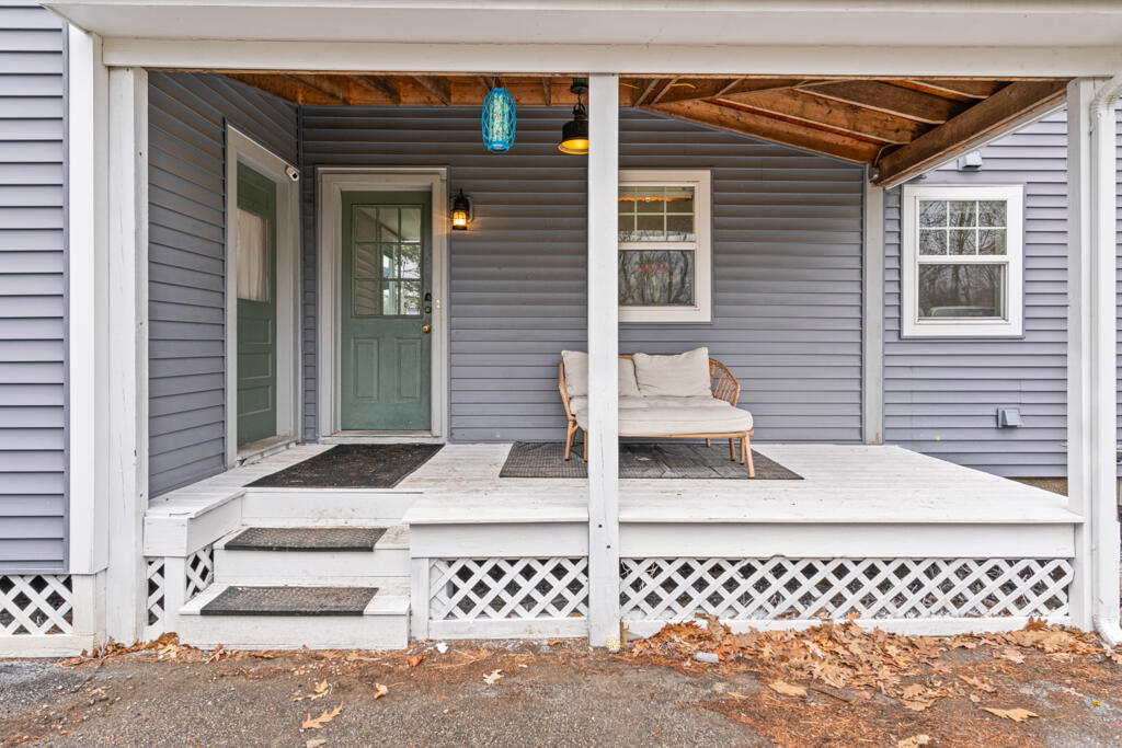 15 Cole Road Biddeford, ME 04005 - Photo 3 of 22 DSC02855