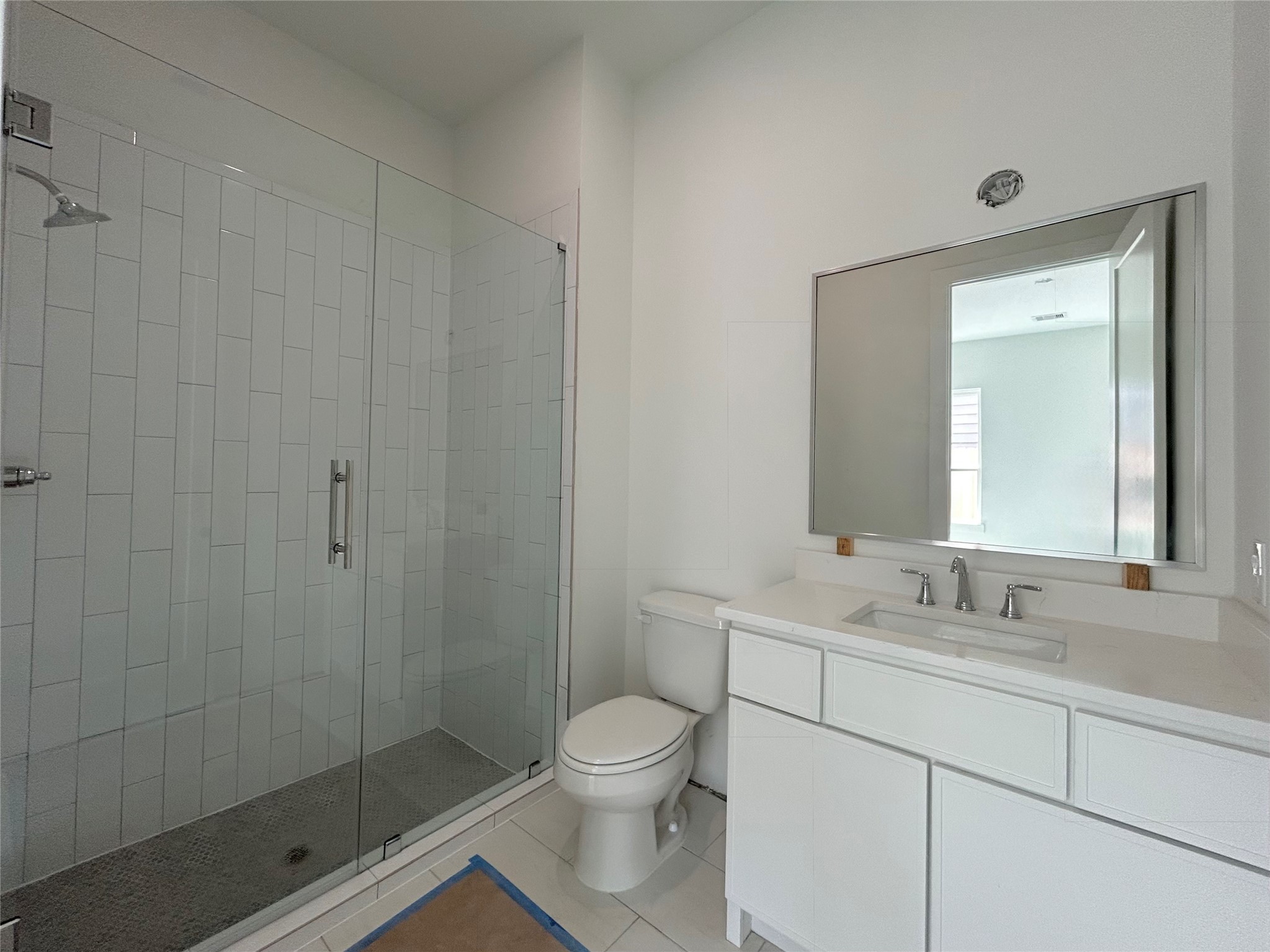 1918 Ridgecrest Drive Houston, TX 77055 - Photo 12 of 27 First-Floor Guest Suite With a Private Bathroom. Construction Photo as of 4/16/2026