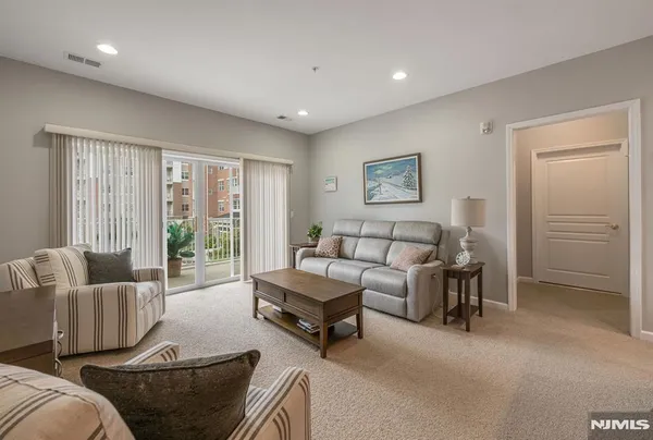 $399,000 | 9116 Warrens Way, Wanaque, NJ 07465