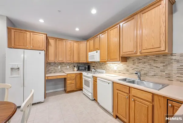 $399,000 | 9116 Warrens Way, Wanaque, NJ 07465