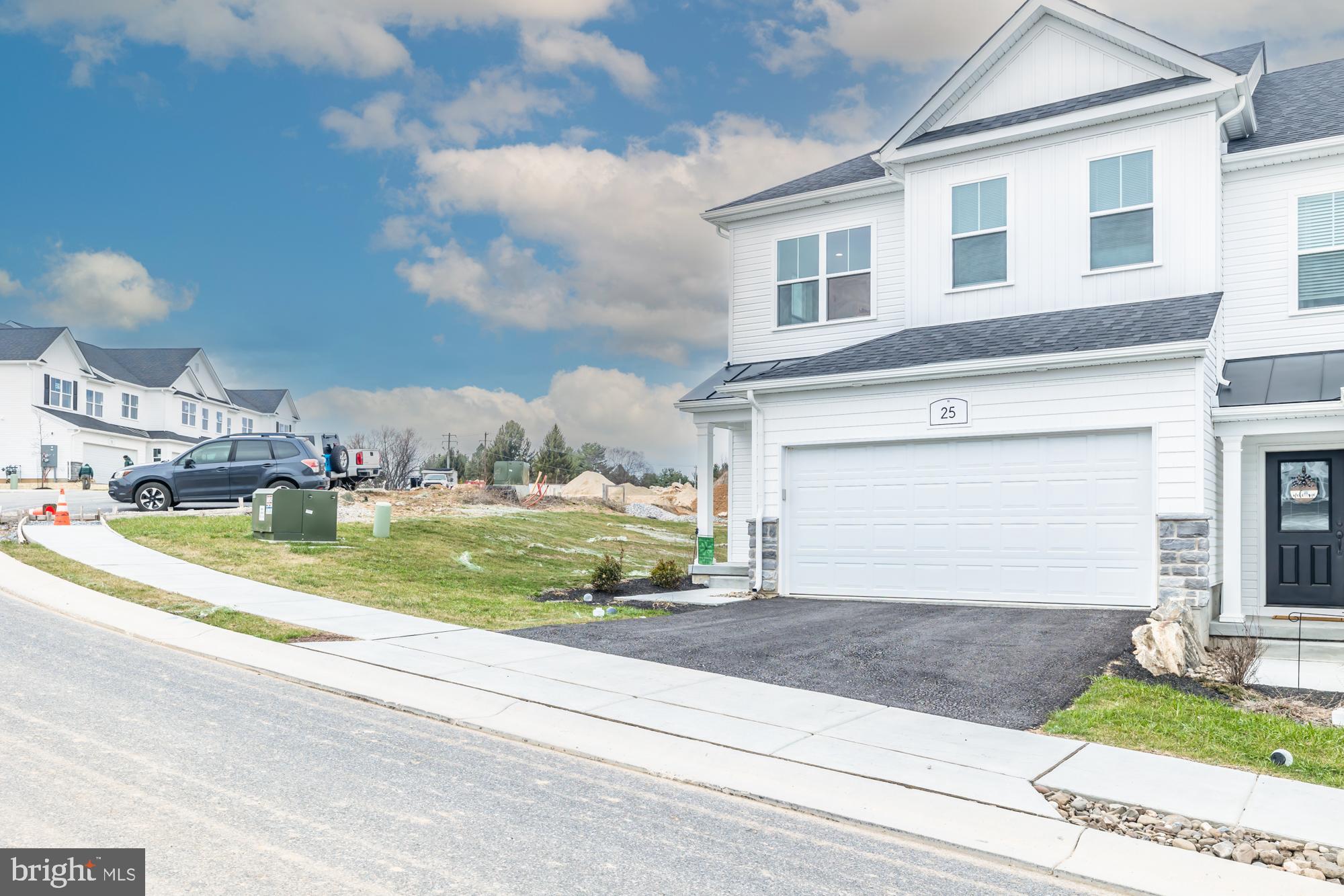 25 Valley Oak Road Glenmoore, PA 19343 - Photo 2 of 25