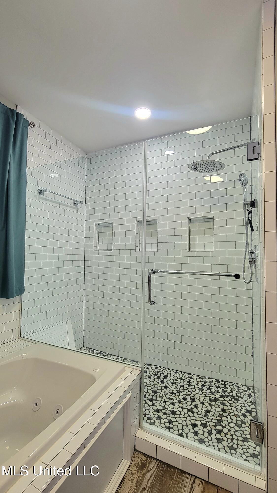 7933 Hickory Little Rock Road Decatur, MS 39327 - Photo 30 of 37 20260112_165640