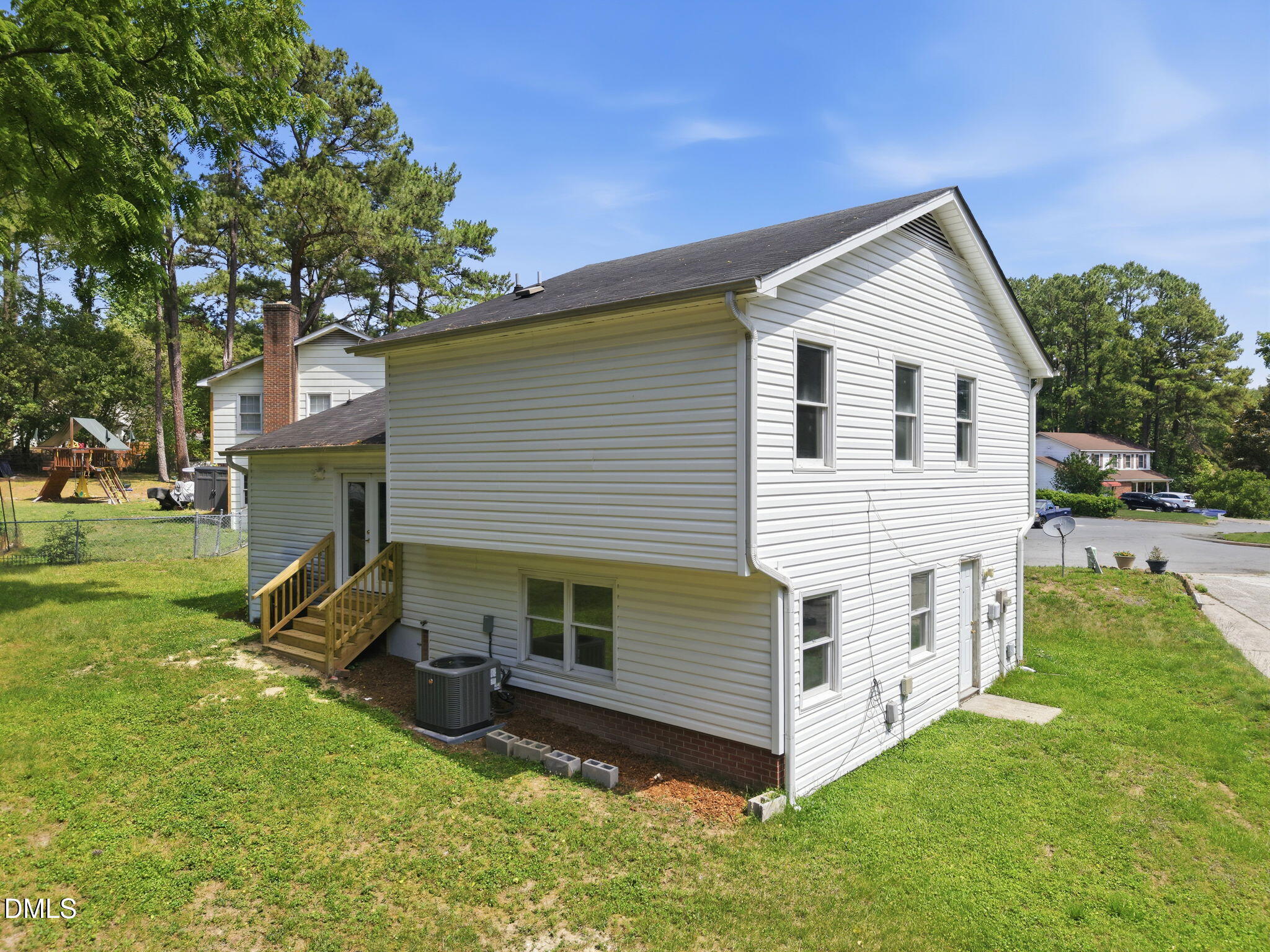 2729 West Talbot Court Raleigh, NC 27610 - Photo 23 of 30 Rear Exterior