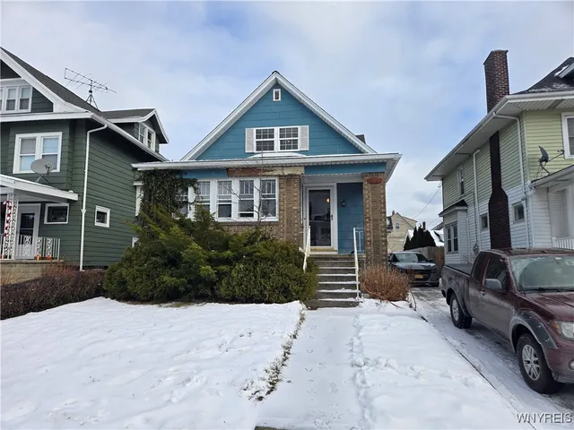 $2,200 | 137 Commonwealth Avenue, Buffalo, NY 14216