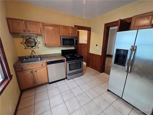 $2,200 | 137 Commonwealth Avenue, Buffalo, NY 14216