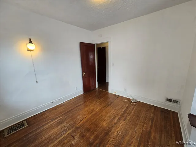 $2,200 | 137 Commonwealth Avenue, Buffalo, NY 14216