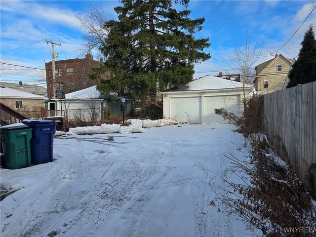 $2,200 | 137 Commonwealth Avenue, Buffalo, NY 14216