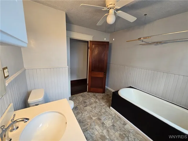 $2,200 | 137 Commonwealth Avenue, Buffalo, NY 14216