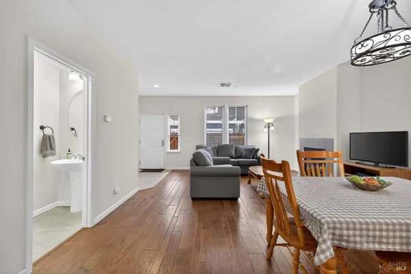 $657,500 | 7942 Scriver Court, Cotati, CA 94931