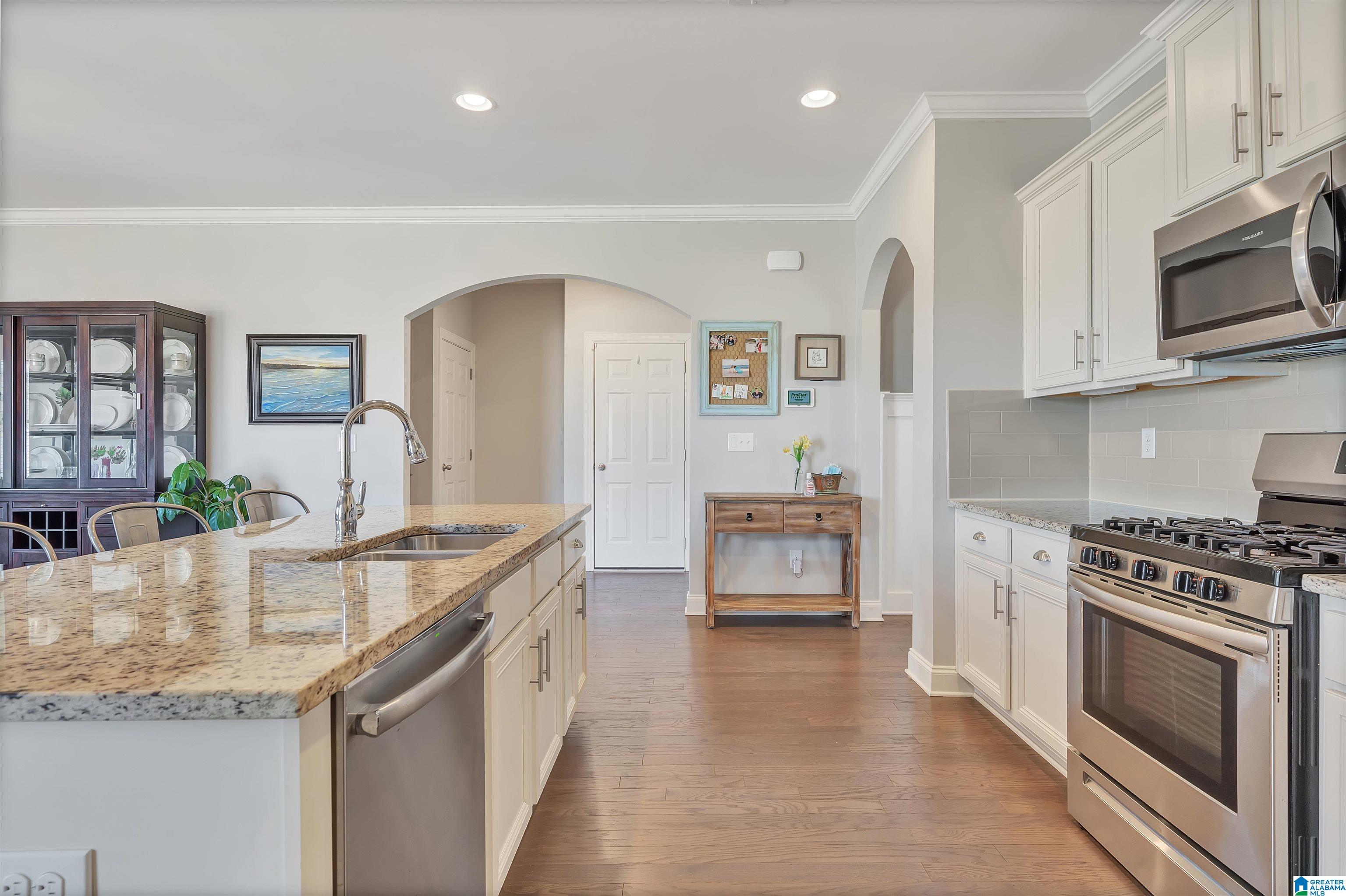 4023 Laura Lane Chelsea, AL 35043 - Photo 9 of 47