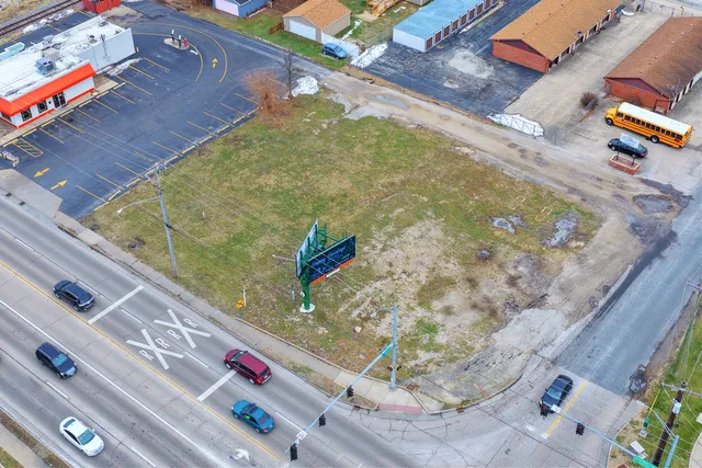 $300,000 | 1712 North Bloomington Street, Streator, IL 61364