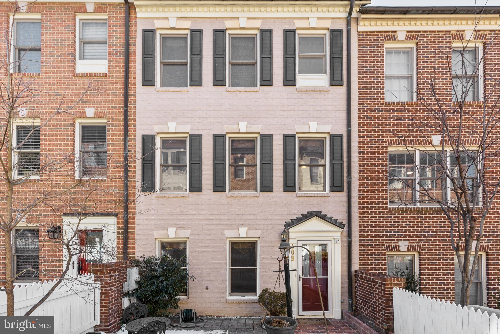 109 Ridgepoint Place Gaithersburg, MD 20878 - Photo 1 of 25 Exterior