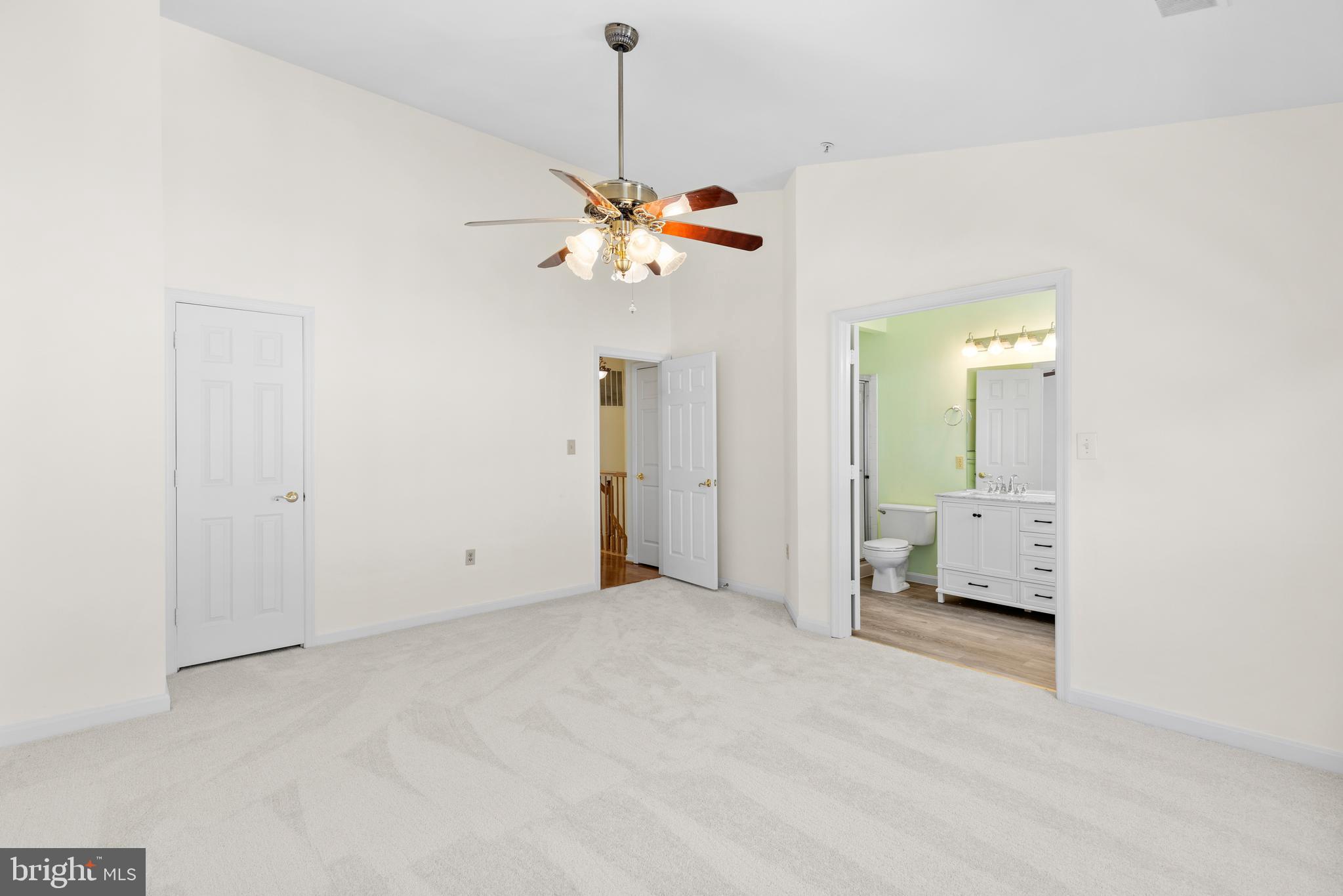 109 Ridgepoint Place Gaithersburg, MD 20878 - Photo 15 of 25 Primary Bedroom